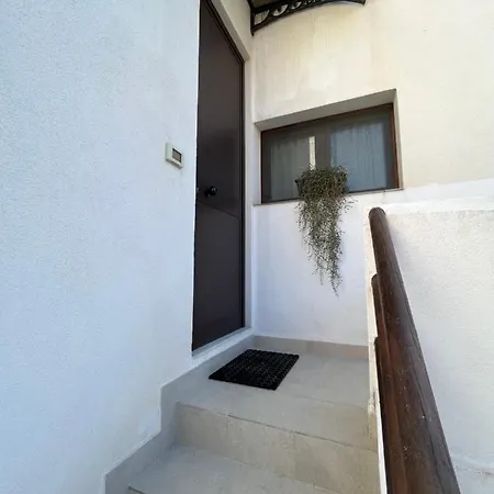 Sikelia Apartmán *
