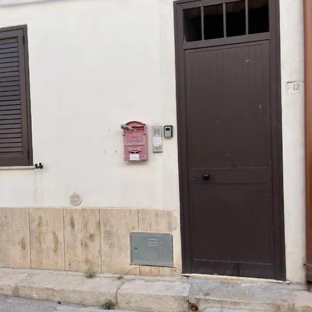 Sikelia Apartmán *