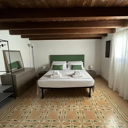 Sikelia Apartmán
